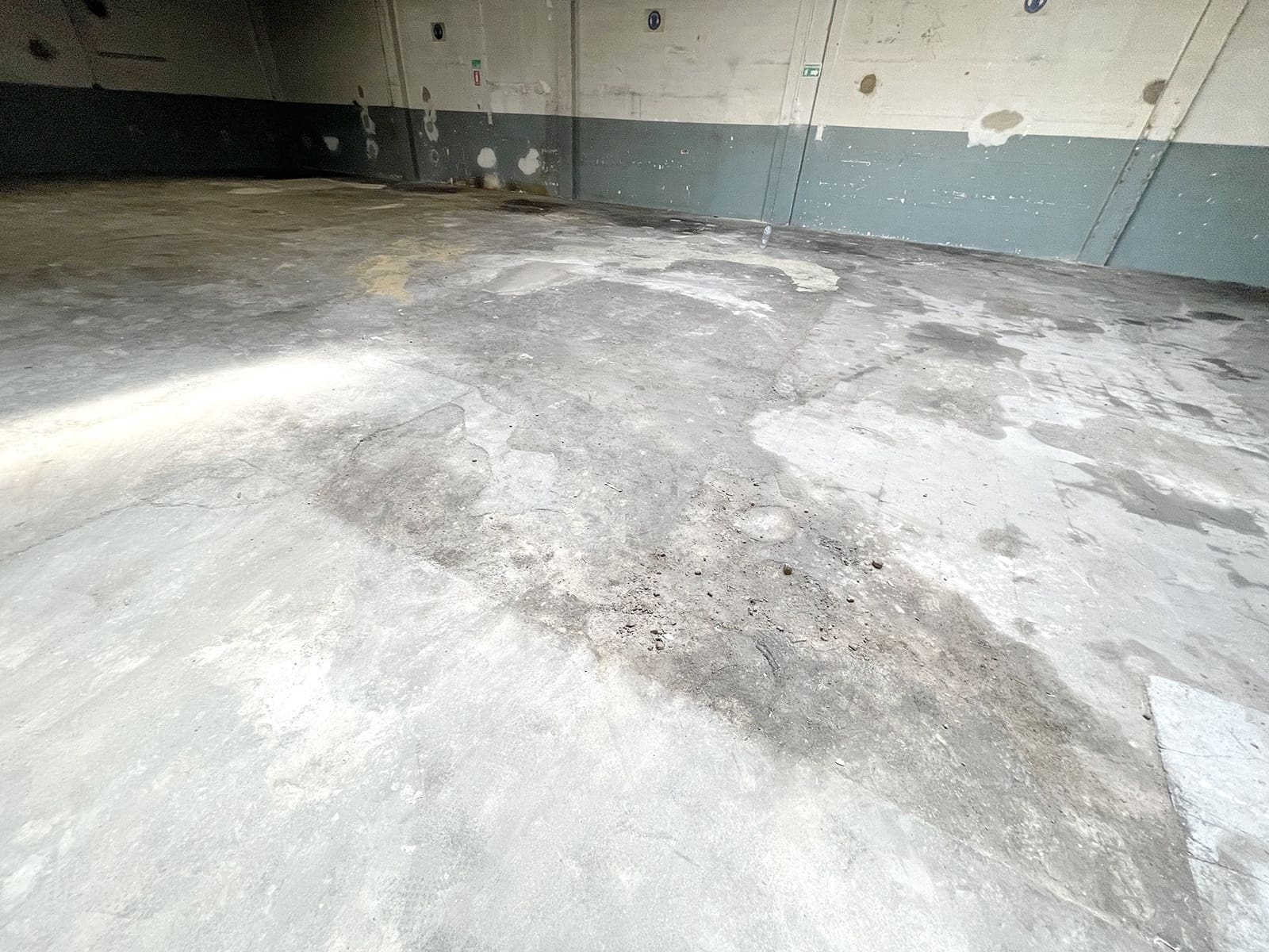 Kommersiell till salu i Barcelona stad - 250 000 € (Ref: 9988456)