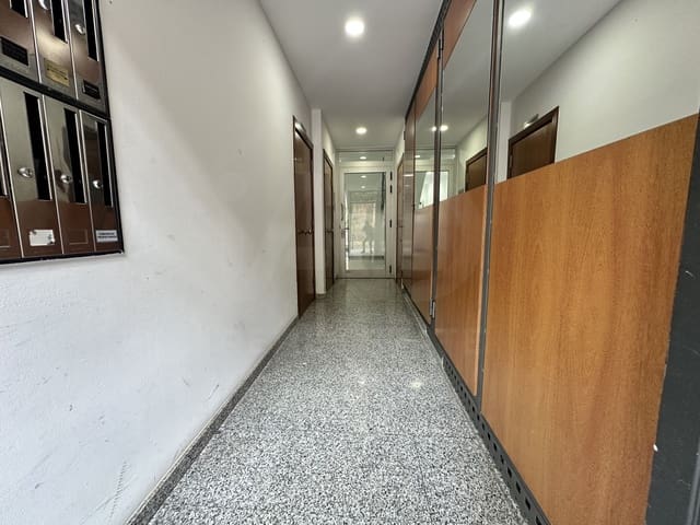 Apartamento de 1 habitación en Blanes en venta con piscina - 159.000 € (Ref: 9988457)