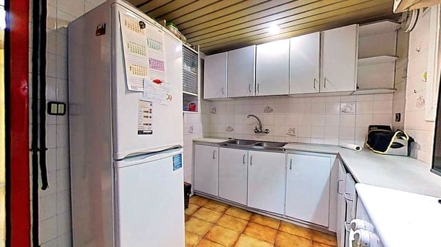 Hus till salu i L'Espluga de Francolí - 94 000 € (Ref: 9988460)