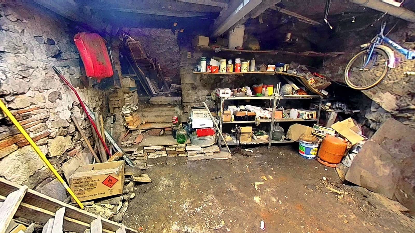 Hus till salu i L'Espluga de Francoli - 94 000 € (Ref: 9988460)