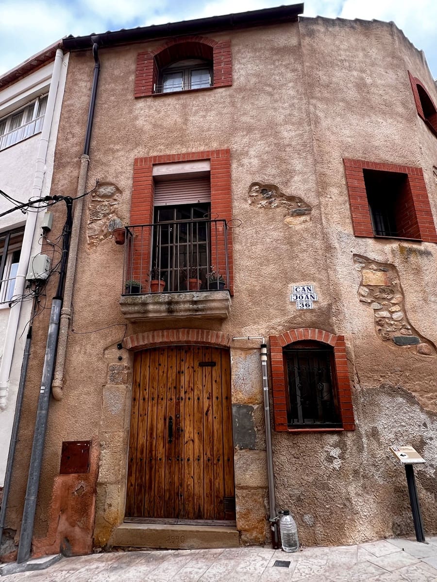 Hus till salu i L'Espluga de Francoli - 94 000 € (Ref: 9988460)