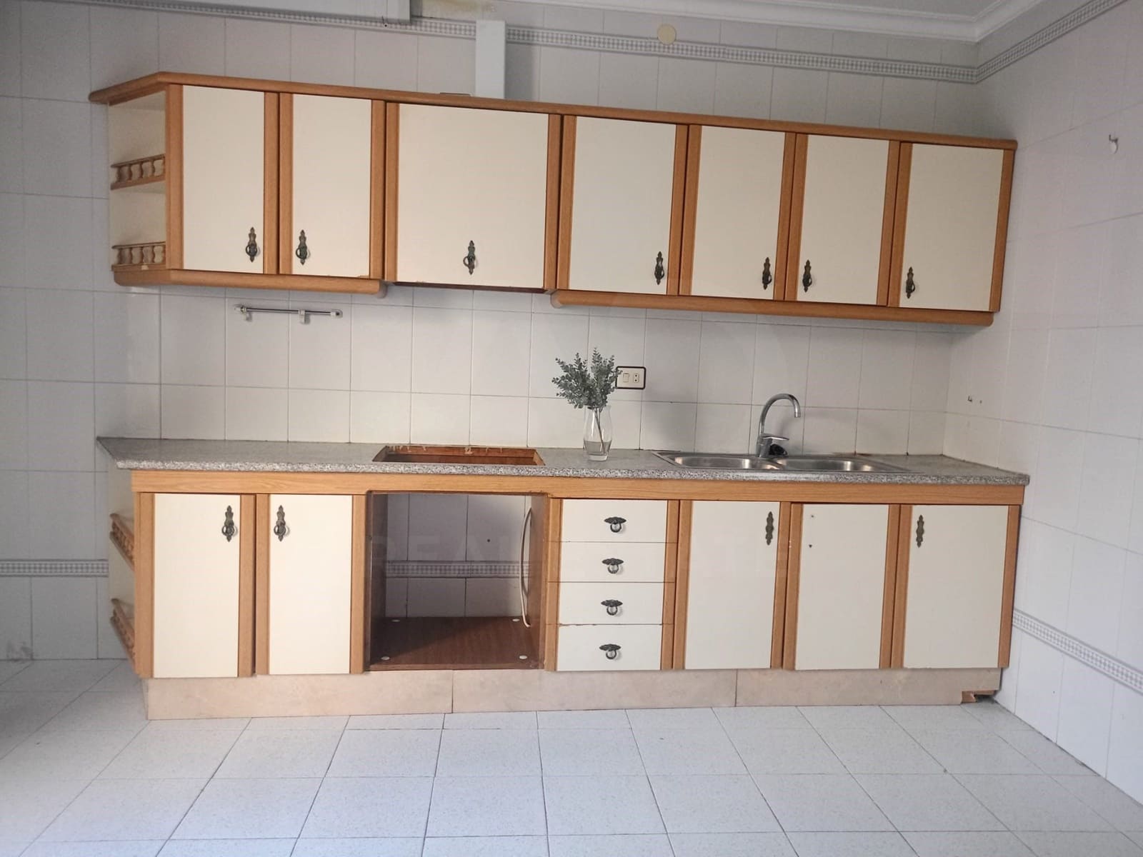 3 slaapkamer Rijtjeshuis te koop in La Paca - € 79.500 (Ref: 9988464)