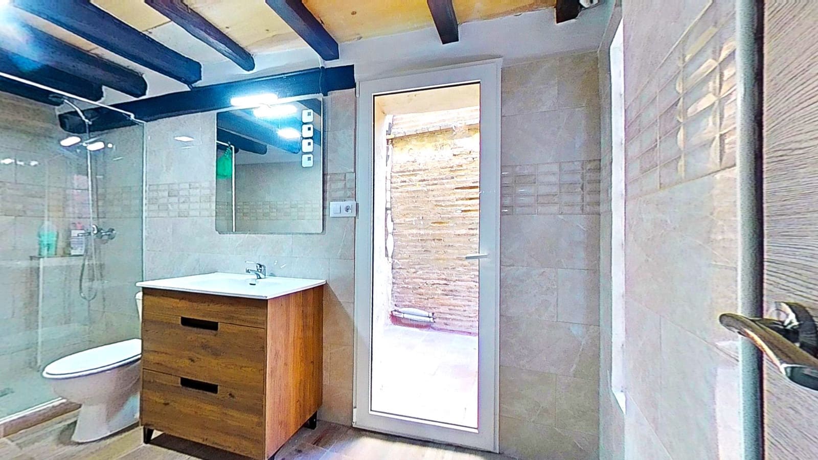 Kommersiell till salu i Tarragona stad - 195 000 € (Ref: 9988465)