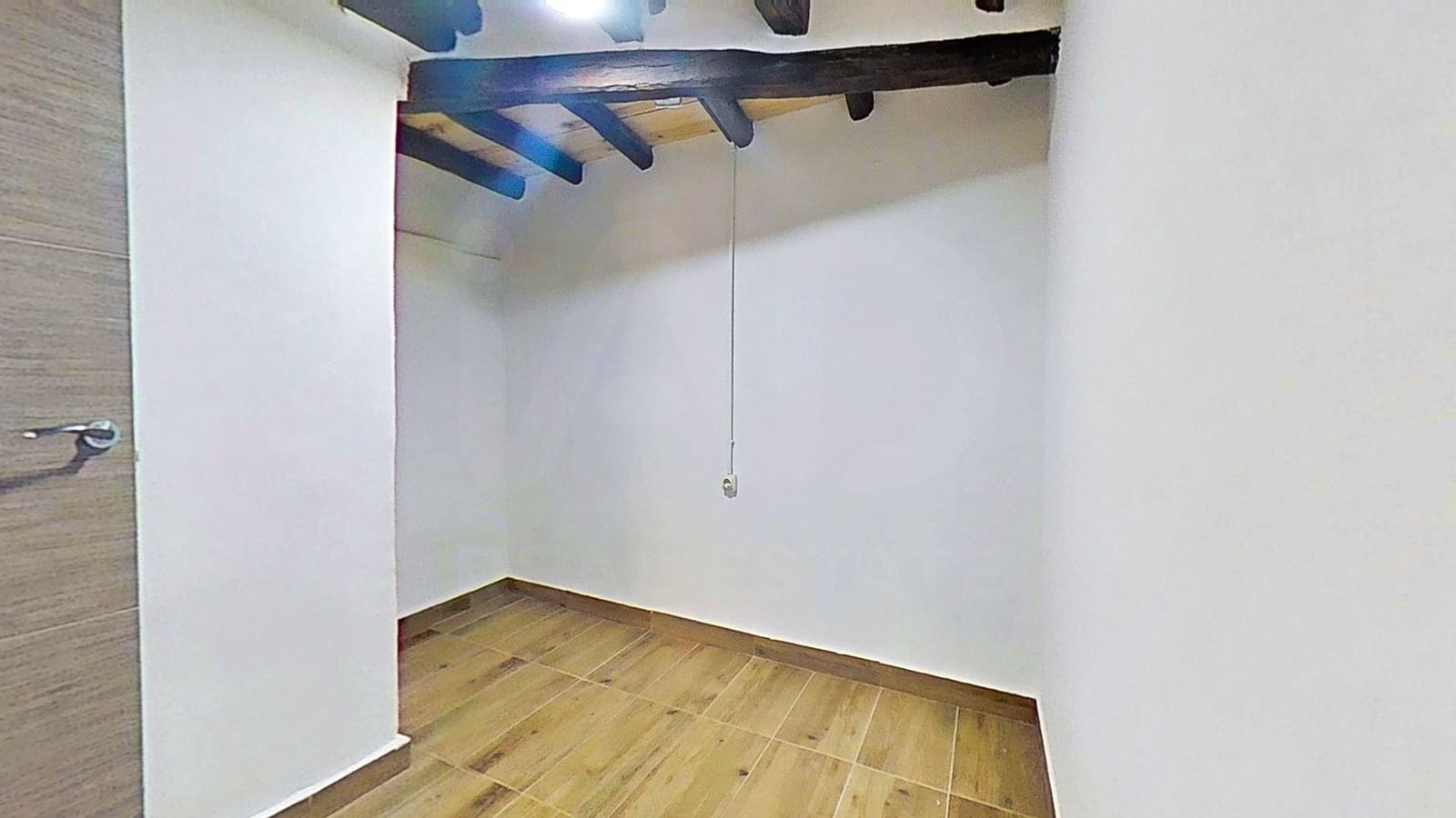 Kommersiell till salu i Tarragona stad - 195 000 € (Ref: 9988465)