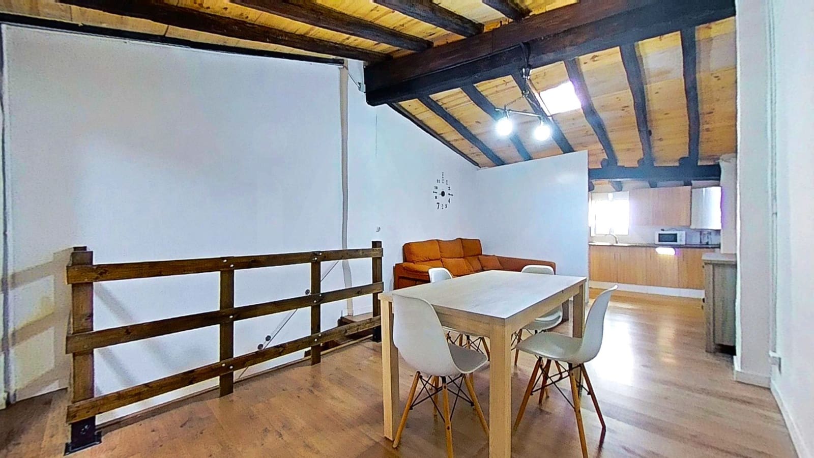 Kommersiell till salu i Tarragona stad - 195 000 € (Ref: 9988465)