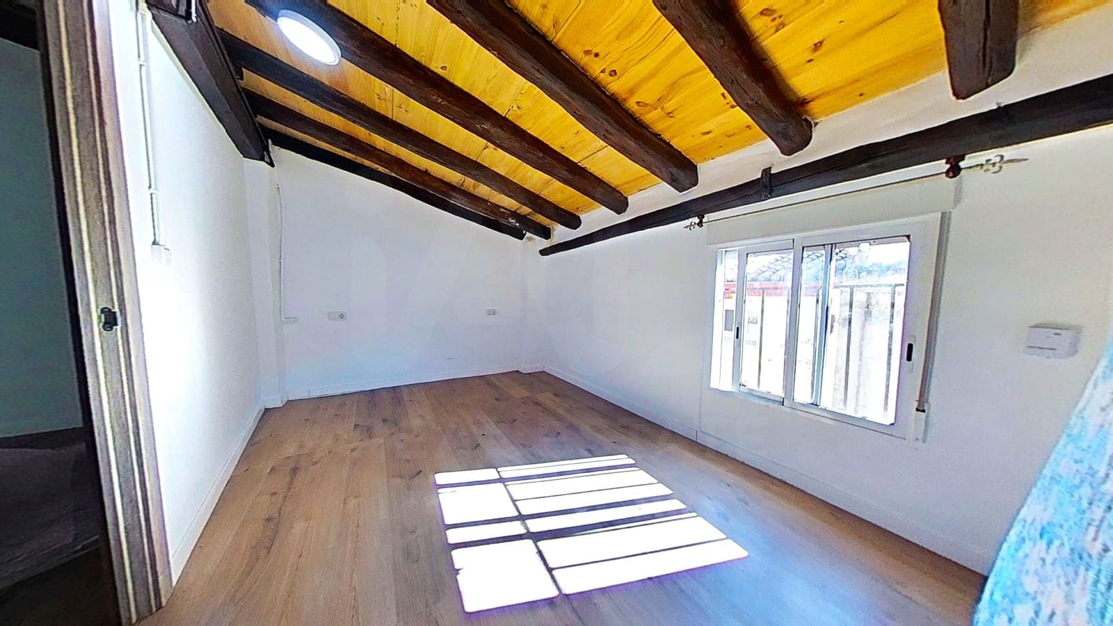 Kommersiell till salu i Tarragona stad - 195 000 € (Ref: 9988465)