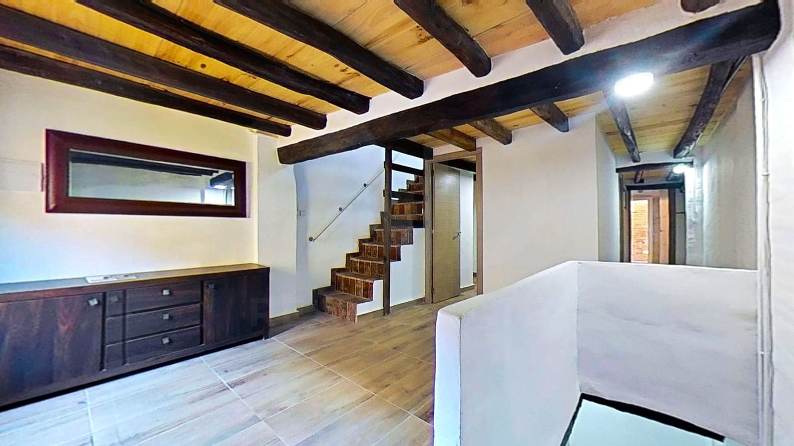 Kommersiell till salu i Tarragona stad - 195 000 € (Ref: 9988465)