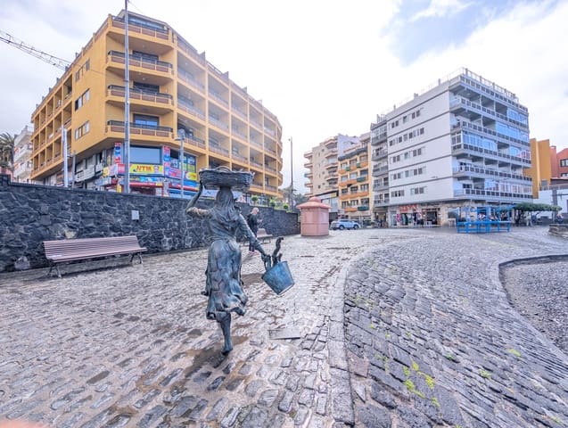 Studio til salgs i Santa Cruz de Tenerife - € 240 000 (Ref: 9988468)