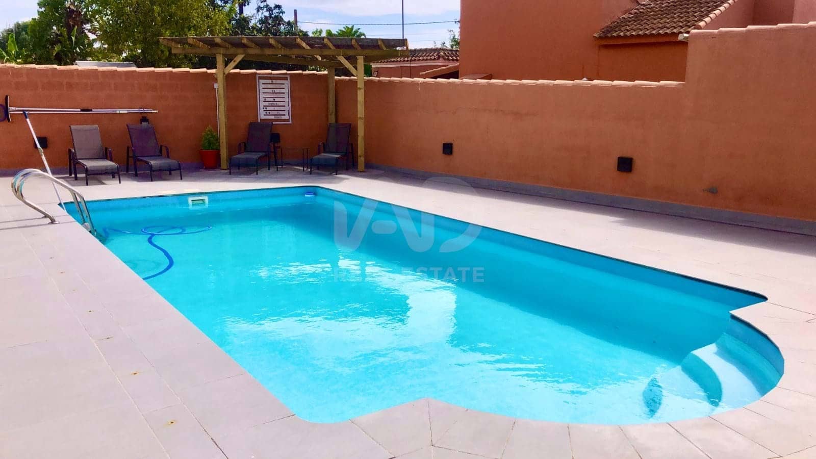 Villa te koop in Cadiz stad - € 549.000 (Ref: 9988469)