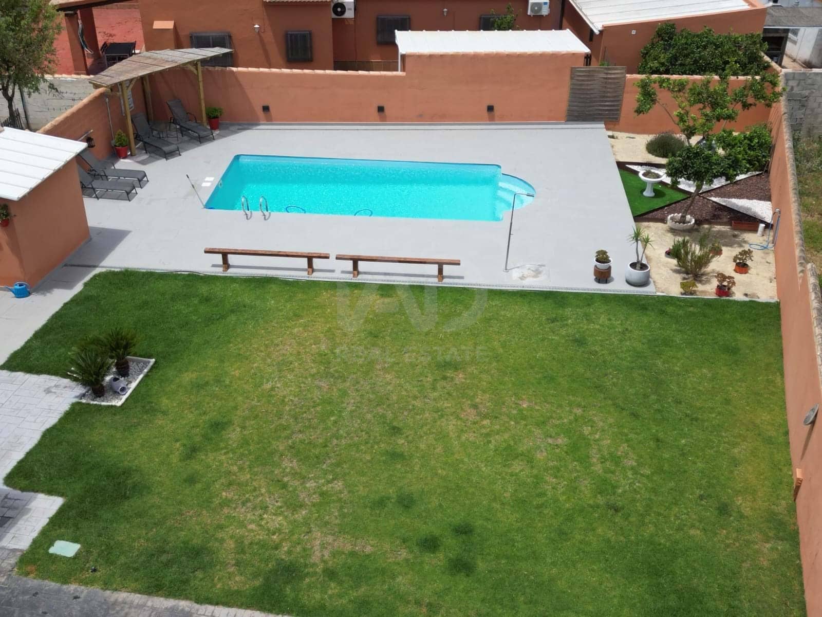 Villa te koop in Cadiz stad - € 549.000 (Ref: 9988469)