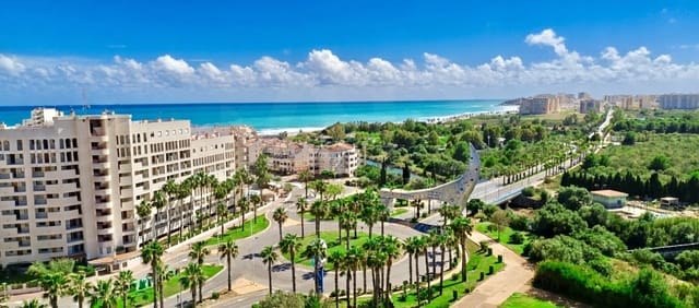 Apartamento de 2 habitaciones en Oropesa  en venta con piscina garaje - 155.000 € (Ref: 9988470)