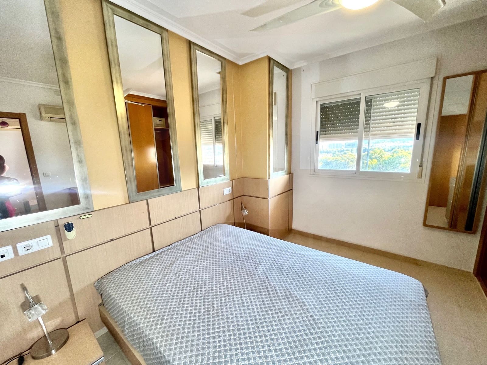 Apartamento de 2 habitaciones en Oropesa  en venta con piscina garaje - 155.000 € (Ref: 9988470)