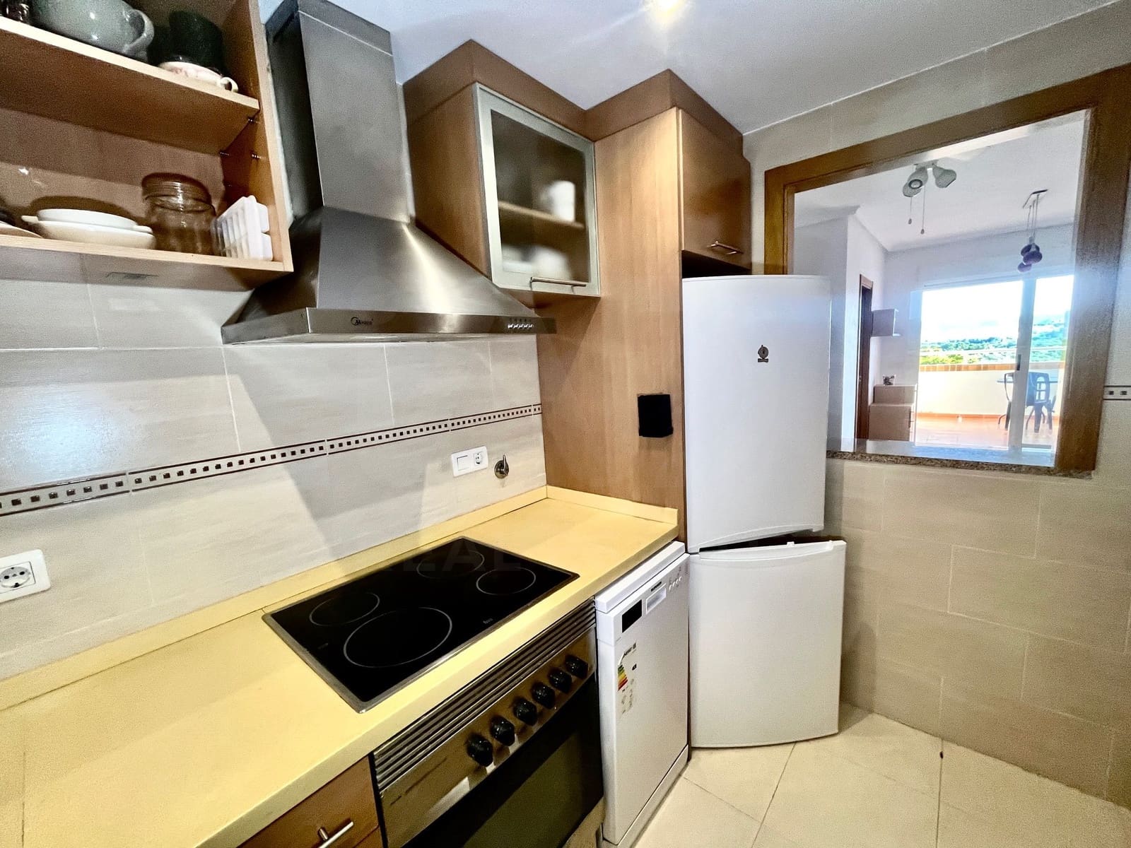 Apartamento de 2 habitaciones en Oropesa  en venta con piscina garaje - 155.000 € (Ref: 9988470)