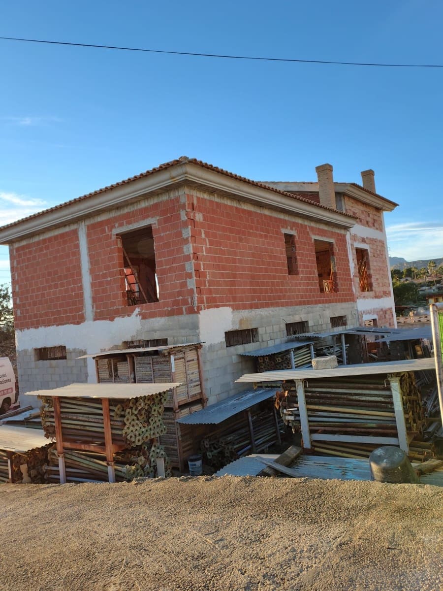 Dom na sprzedaż w Busot z basenem garażem - 316 000 € (Ref: 9988471)