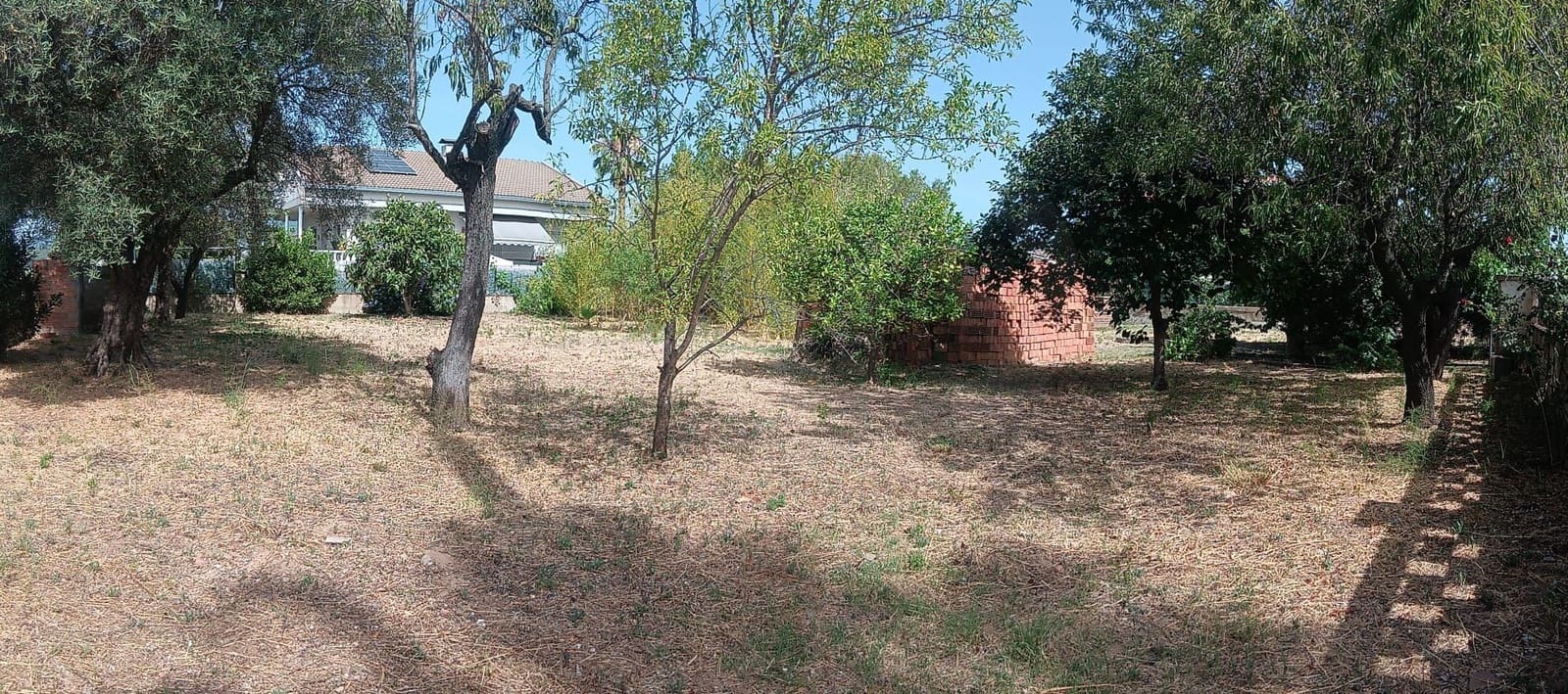 Building Plot for sale in Barcelona city - € 140,000 (Ref: 9988472)