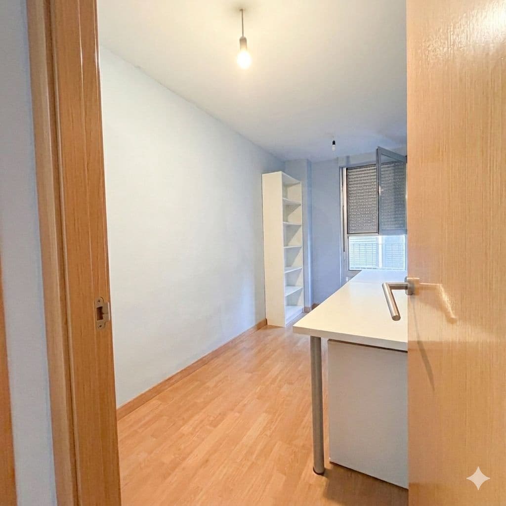 3 sypialnia Apartament na sprzedaż w Miasto Malaga z garażem - 349 900 € (Ref: 9988475)