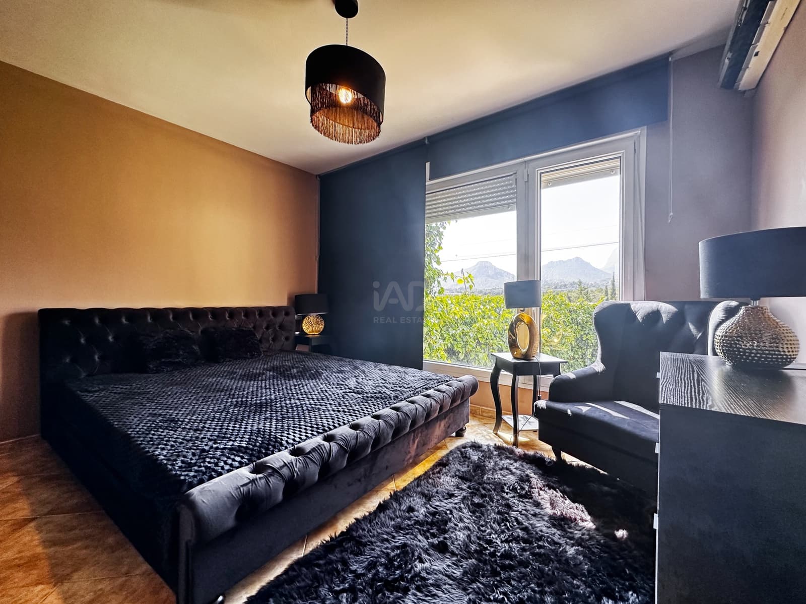Adosado de 8 habitaciones en Alicante / Alacant ciudad en venta - 441.900 € (Ref: 9988478)