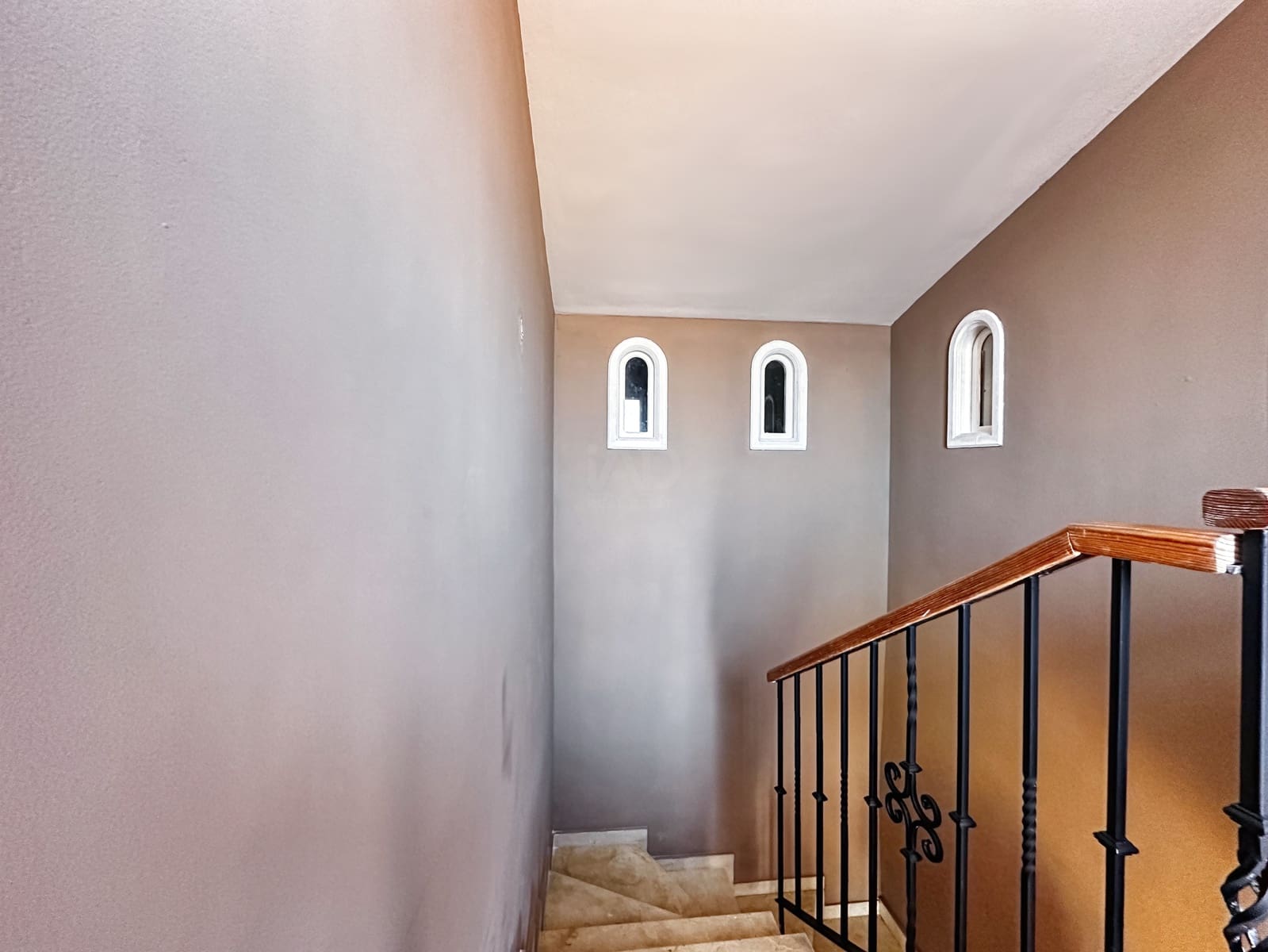 Adosado de 8 habitaciones en Alicante / Alacant ciudad en venta - 441.900 € (Ref: 9988478)