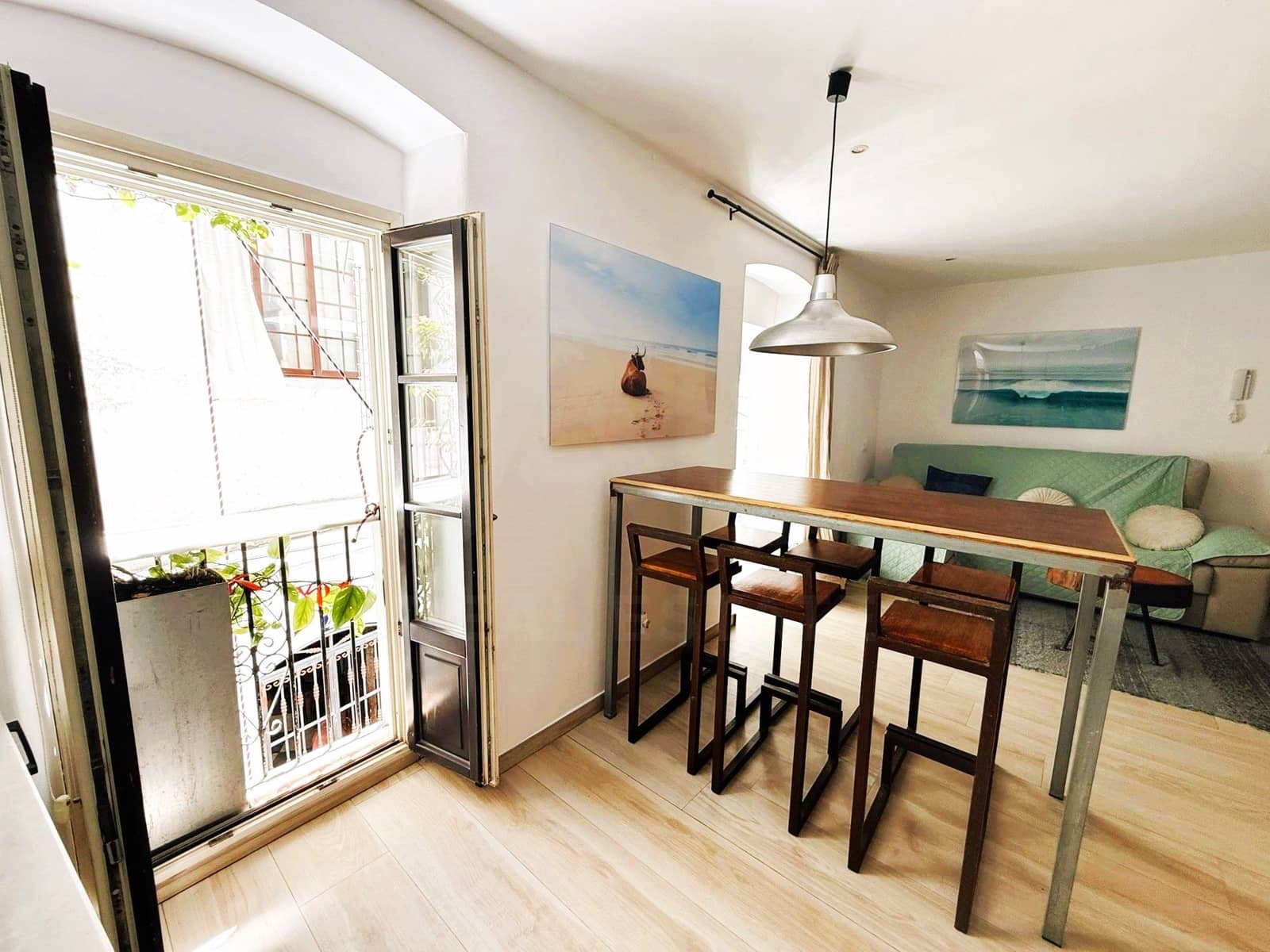 2 bedroom Apartment for sale in Cadiz city - € 359,000 (Ref: 9988484)