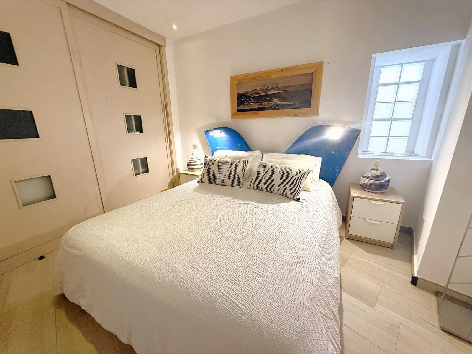 2 bedroom Apartment for sale in Cadiz city - € 359,000 (Ref: 9988484)
