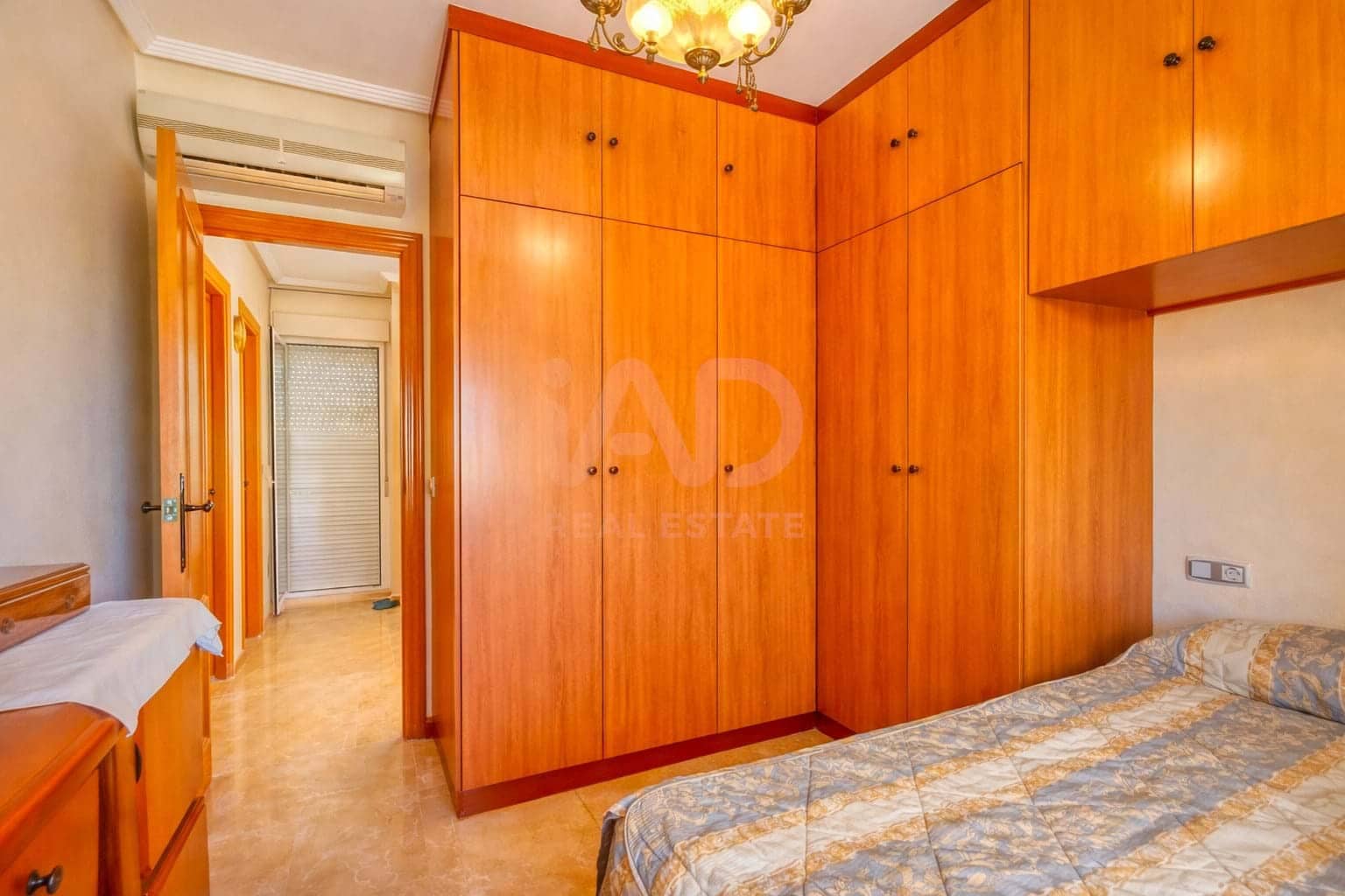 3 sypialnia Dom szeregowy na sprzedaż w Miasto Alicante / Alacant z basenem garażem - 329 000 € (Ref: 9988485)