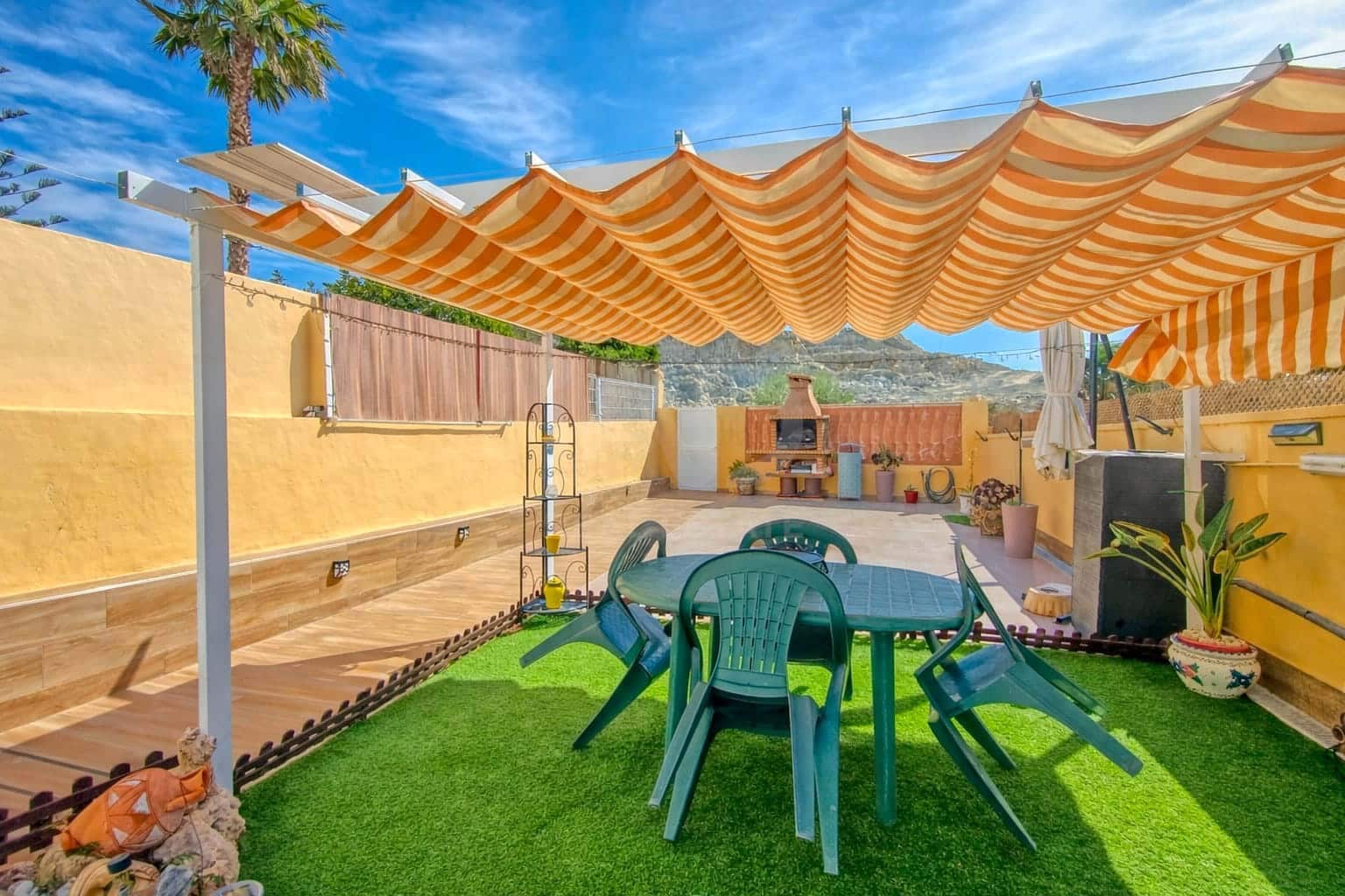 3 sypialnia Dom szeregowy na sprzedaż w Miasto Alicante / Alacant z basenem garażem - 329 000 € (Ref: 9988485)