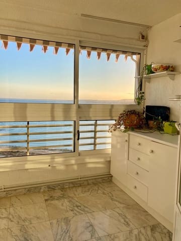 3 soveværelse Lejlighed til salg i Cabo de las Huertas, Alicante by - € 635.000 (Ref: 9988487)