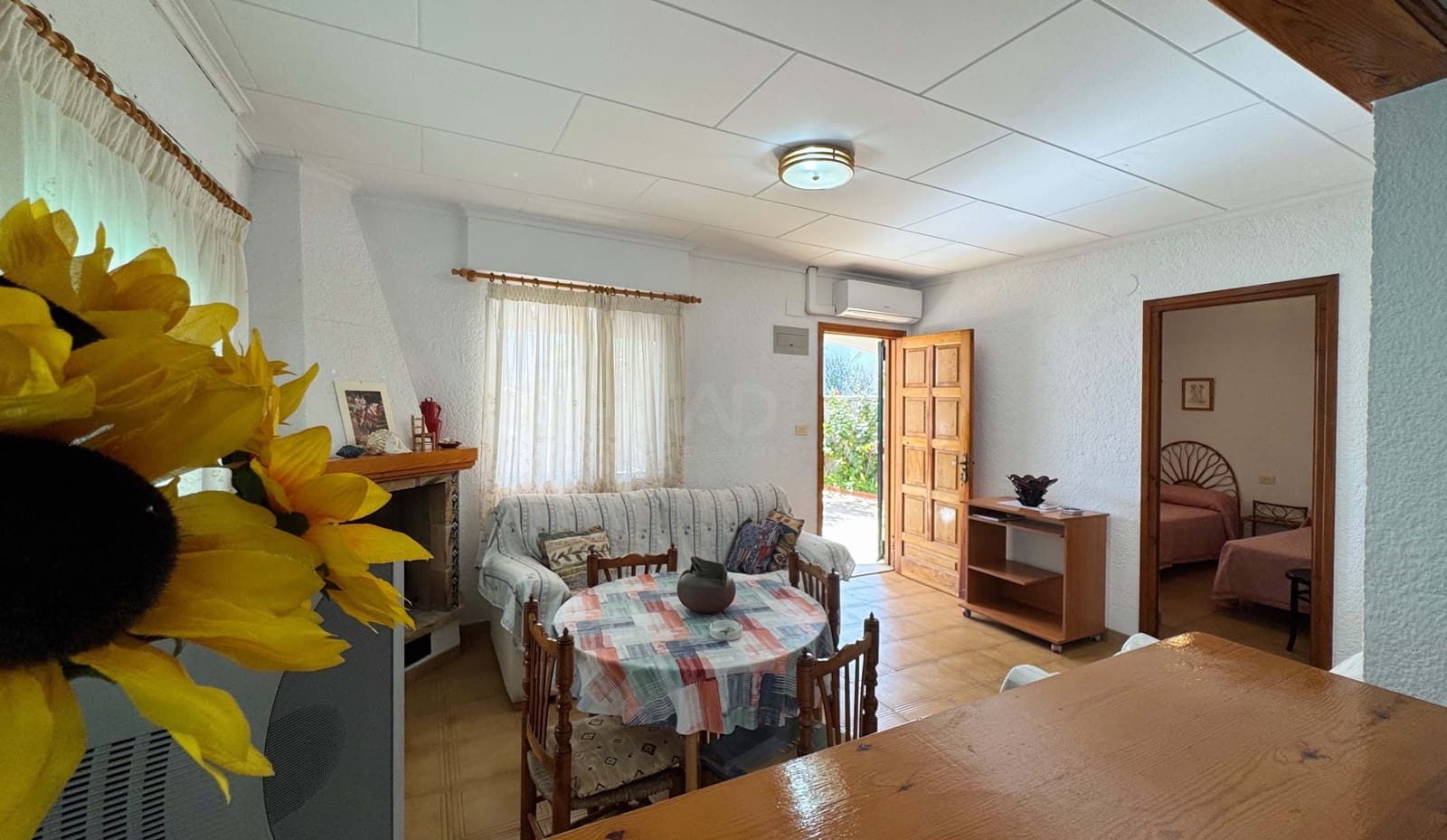 Chalet de 3 habitaciones en València ciudad en venta - 280.000 € (Ref: 9988489)