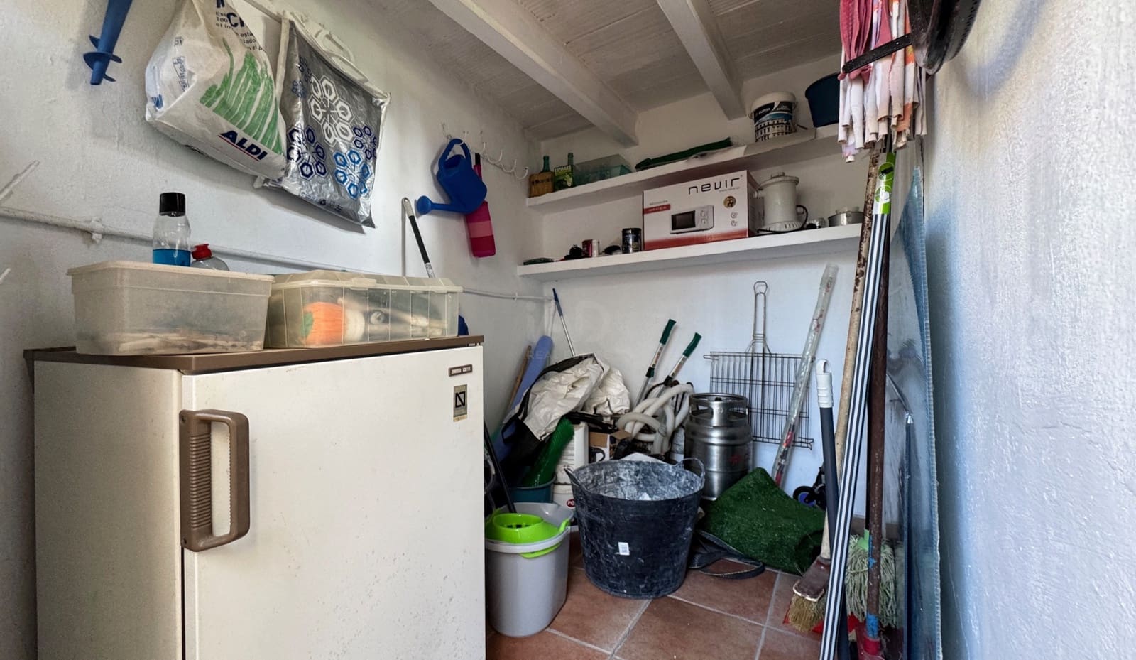 Chalet de 3 habitaciones en València ciudad en venta - 280.000 € (Ref: 9988489)