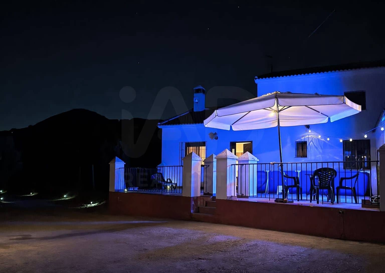 Casa de 3 habitaciones en Villanueva de la Concepcion en venta con garaje - 275.000 € (Ref: 9988492)