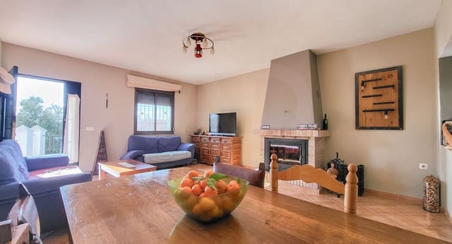 Casa de 3 habitaciones en Villanueva de la Concepcion en venta con garaje - 275.000 € (Ref: 9988492)