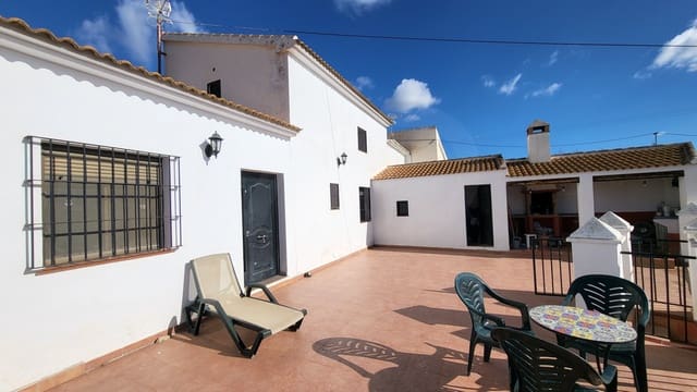 Casa de 3 habitaciones en Villanueva de la Concepcion en venta con garaje - 275.000 € (Ref: 9988492)