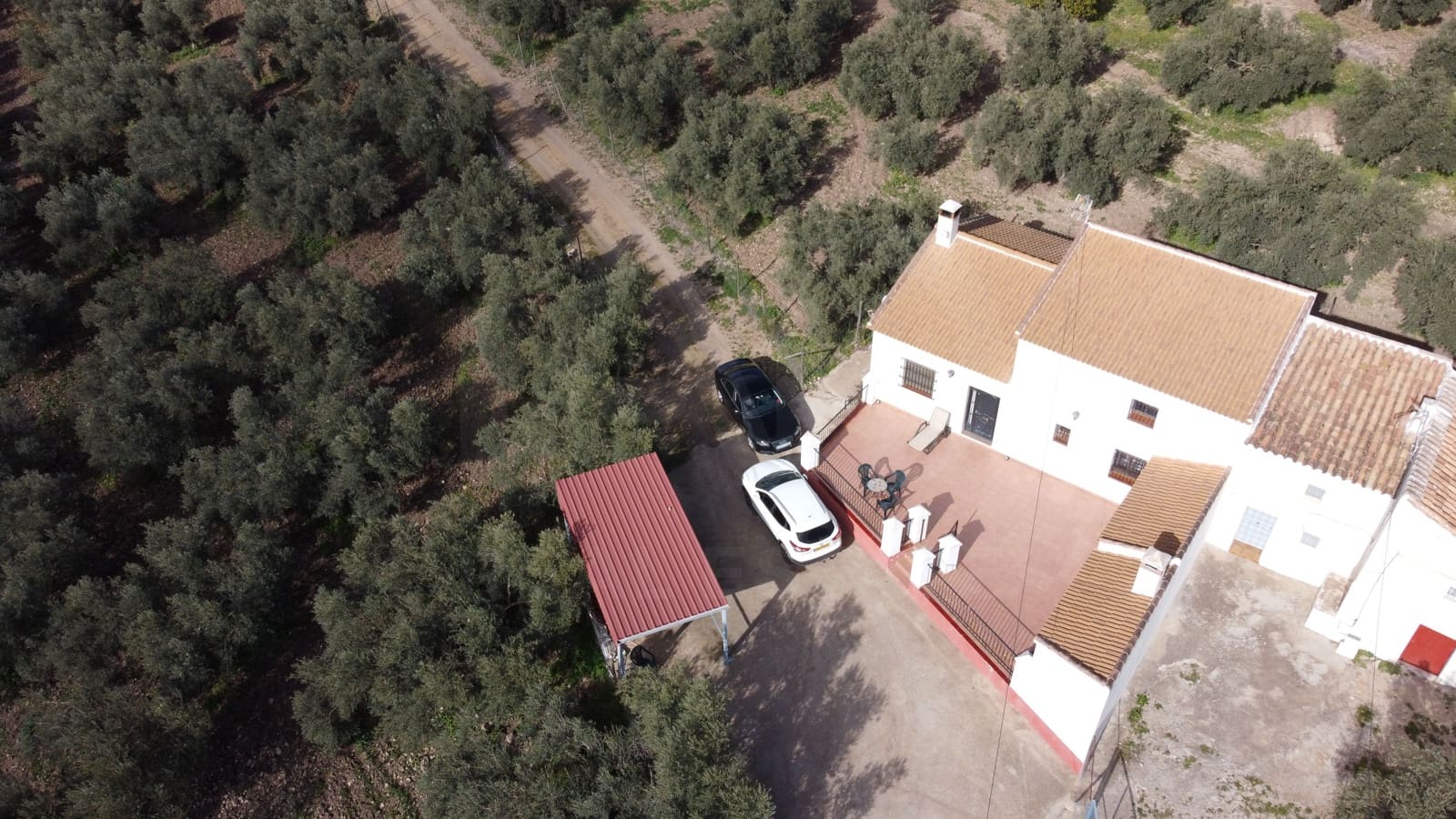 Casa de 3 habitaciones en Villanueva de la Concepcion en venta con garaje - 275.000 € (Ref: 9988492)