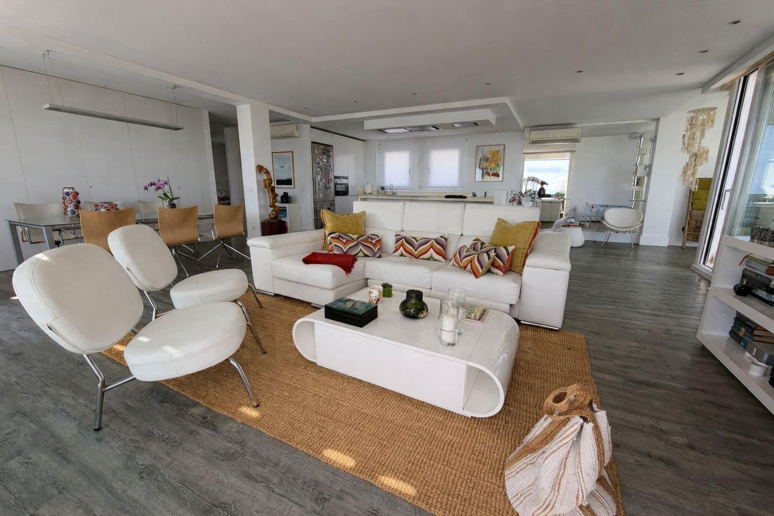 2 soveværelse Penthouse til salg i Sitio de Calahonda med garage - € 1.290.000 (Ref: 9988493)