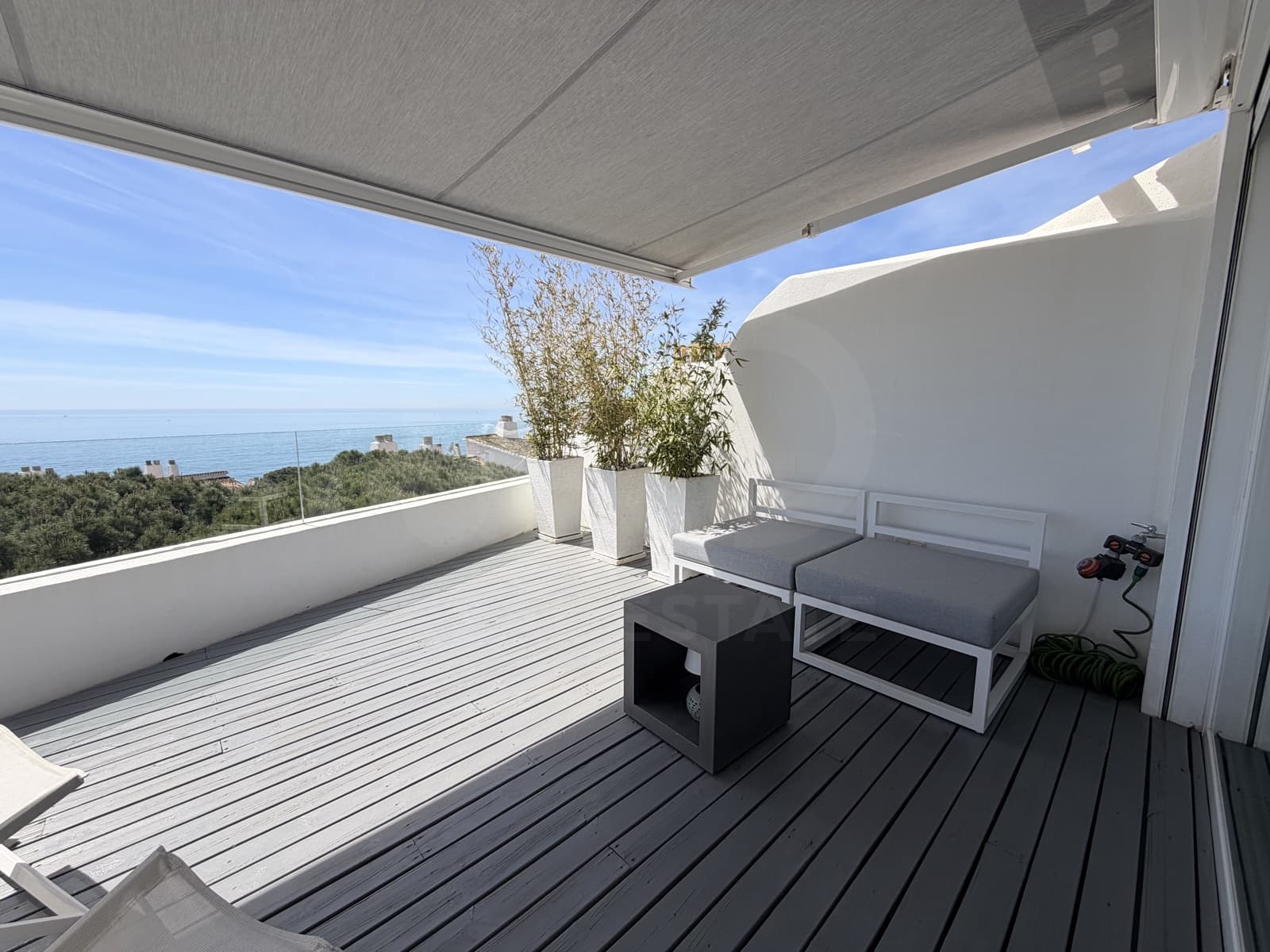 2 soveværelse Penthouse til salg i Sitio de Calahonda med garage - € 1.290.000 (Ref: 9988493)