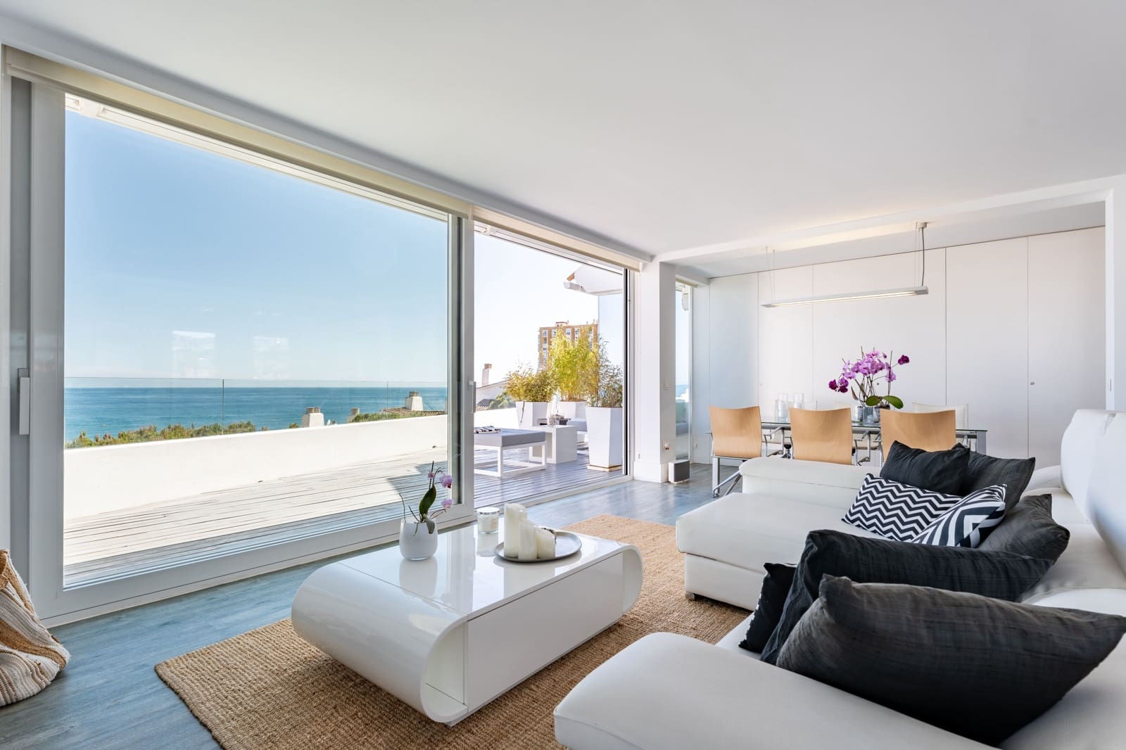 2 soveværelse Penthouse til salg i Sitio de Calahonda med garage - € 1.290.000 (Ref: 9988493)