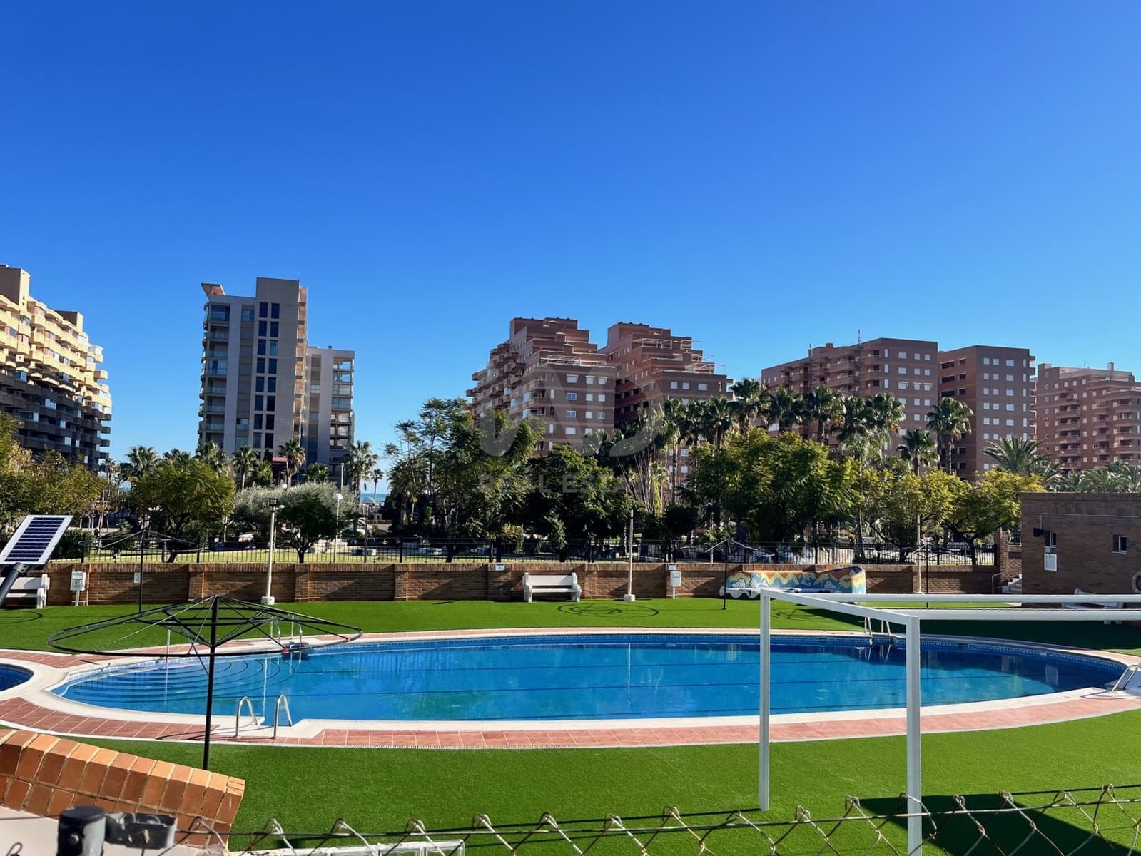 2 soverom Penthouse til salgs i Oropesa  med svømmebasseng garasje - € 194 000 (Ref: 9988495)