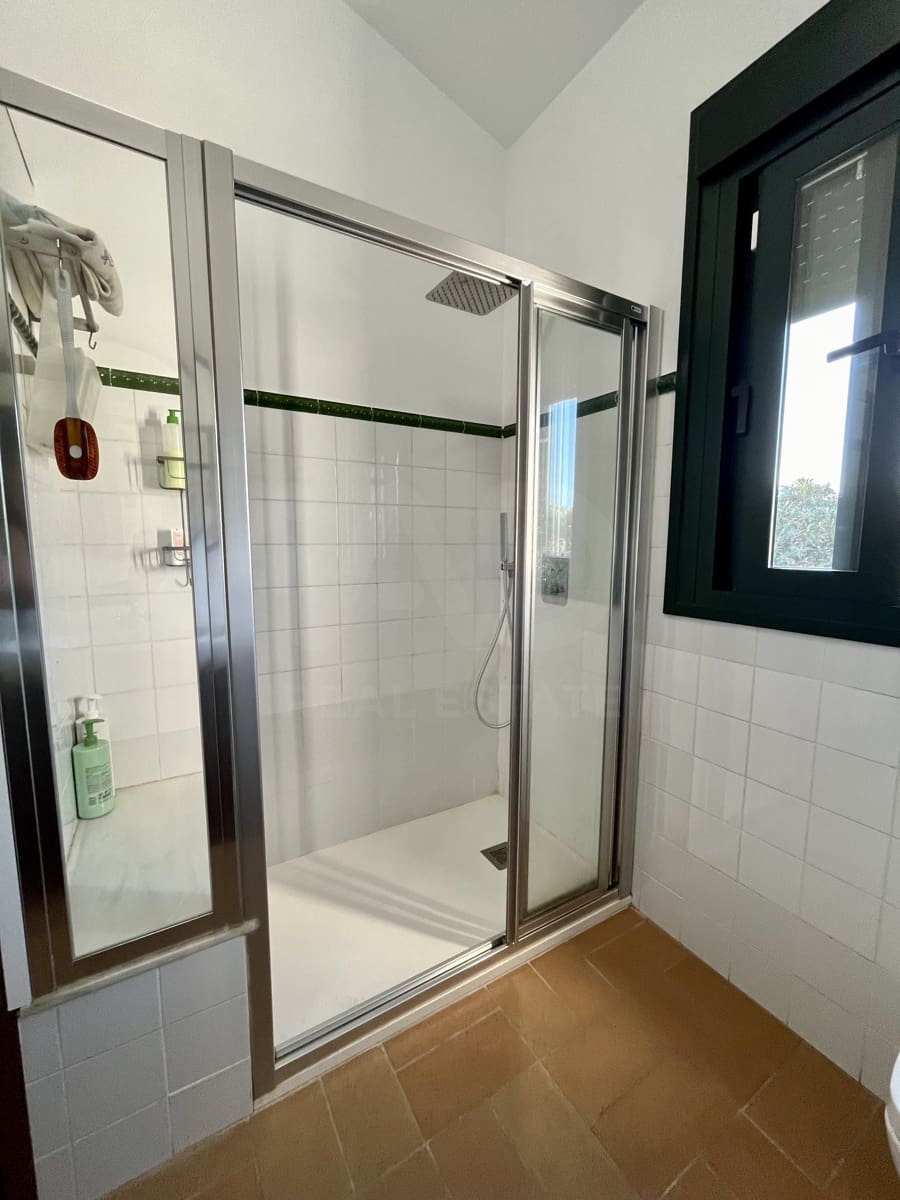 3 soveværelse Finca/Landehus til salg i Huelva by med swimmingpool garage - € 375.000 (Ref: 9988496)