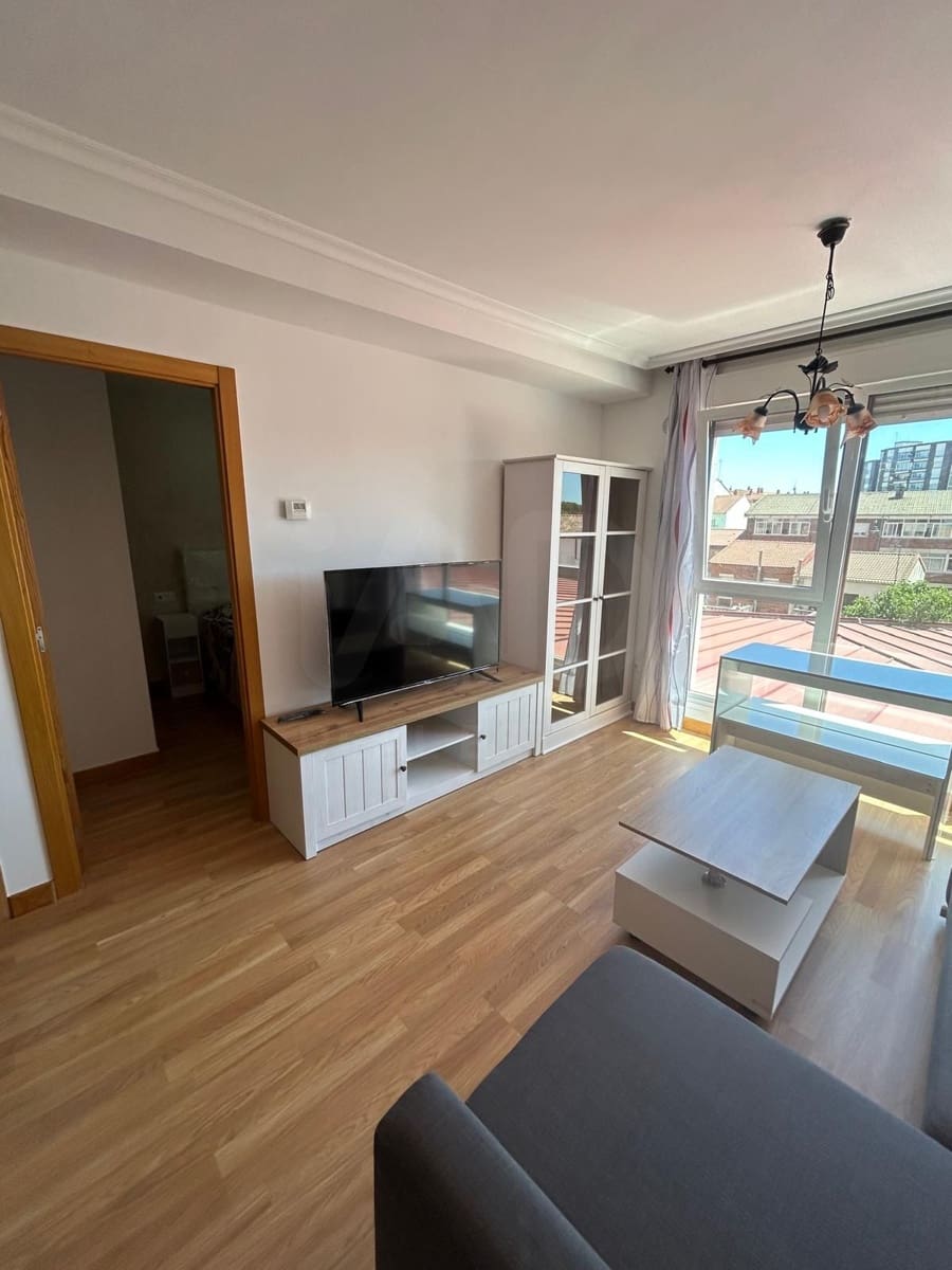 1 soverom Leilighet til salgs i Leon by med garasje - € 109 000 (Ref: 9988497)