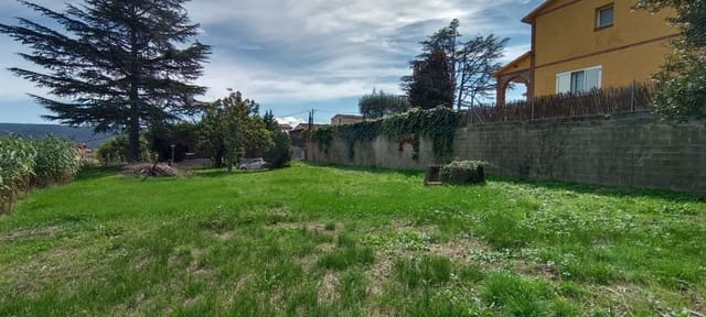 Byggetomt til salgs i Barcelona by - € 179 000 (Ref: 9988498)