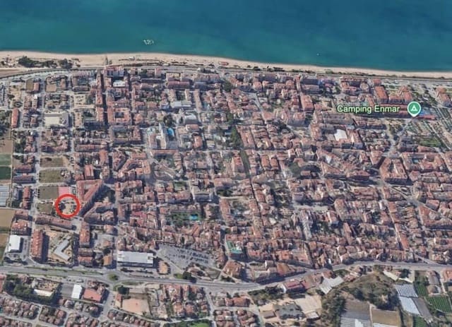 Byggetomt til salgs i Barcelona by - € 139 000 (Ref: 9988499)
