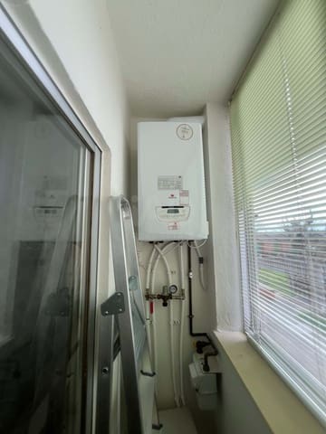 2 slaapkamer Appartement te koop in Salamanca stad met garage - € 35.000 (Ref: 9988502)