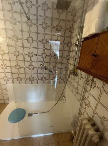 2 slaapkamer Appartement te koop in Salamanca stad met garage - € 35.000 (Ref: 9988502)