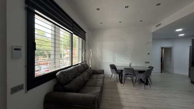 2 makuuhuone Huoneisto myytävänä paikassa Badalona - 270 000 € (Ref: 9988505)