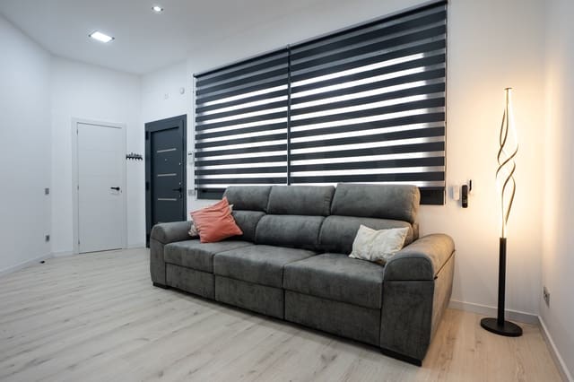 2 makuuhuone Huoneisto myytävänä paikassa Badalona - 270 000 € (Ref: 9988505)