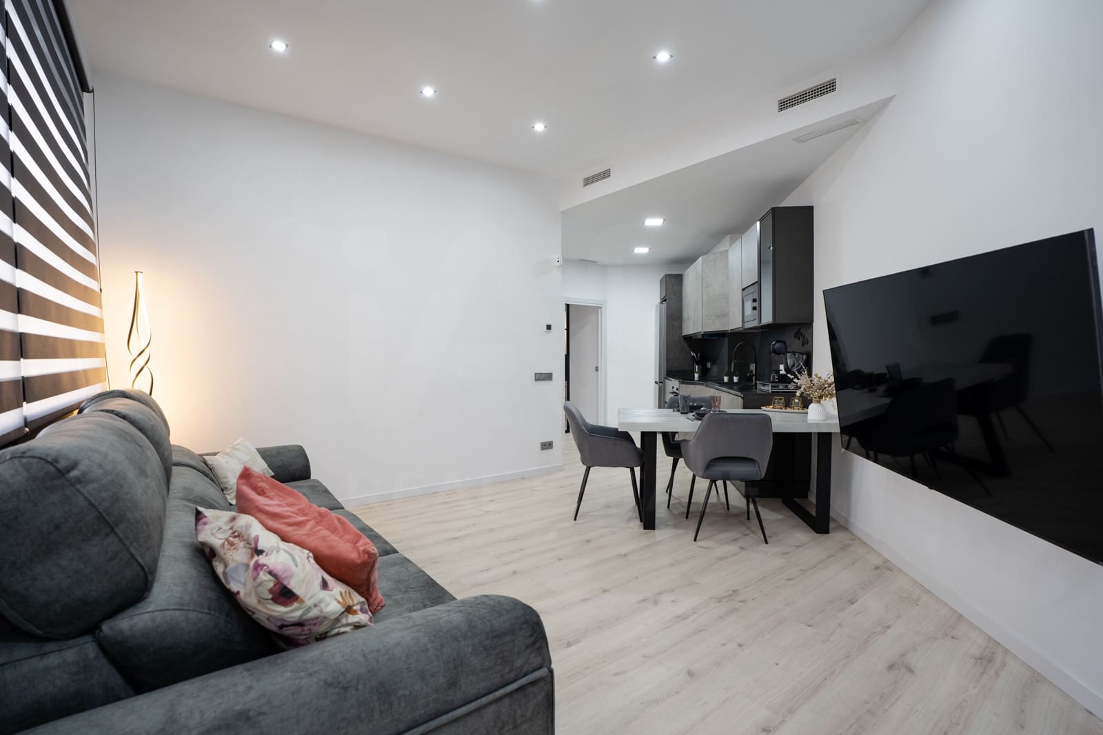 2 Zimmer Apartment zu verkaufen in Barcelona Stadt - 270.000 € (Ref: 9988505)