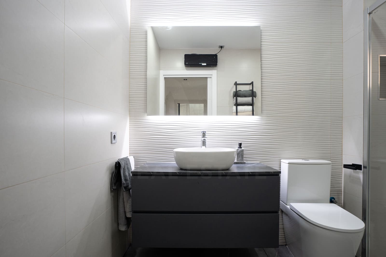 2 Zimmer Apartment zu verkaufen in Barcelona Stadt - 270.000 € (Ref: 9988505)