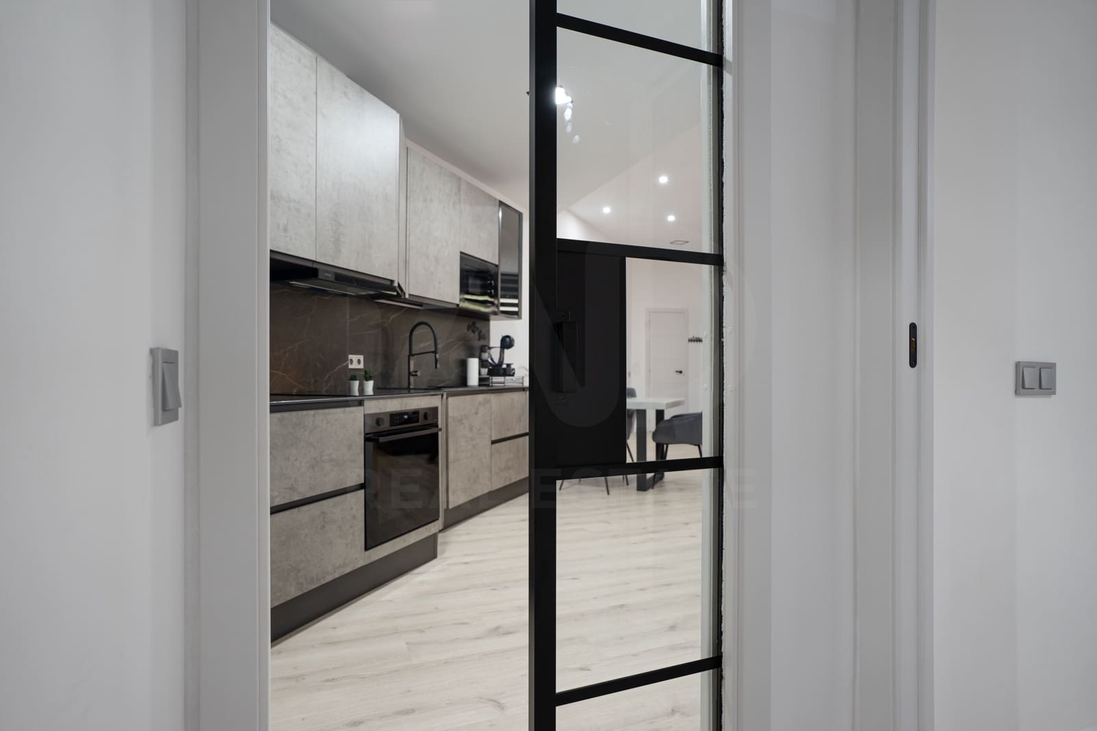 2 Zimmer Apartment zu verkaufen in Barcelona Stadt - 270.000 € (Ref: 9988505)
