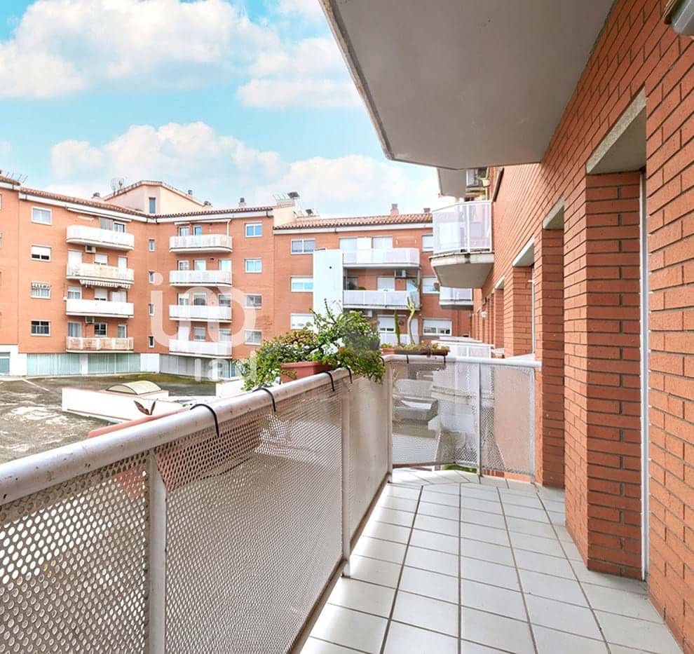 Apartamento de 3 habitaciones en Barcelona ciudad en venta - 284.000 € (Ref: 9988511)