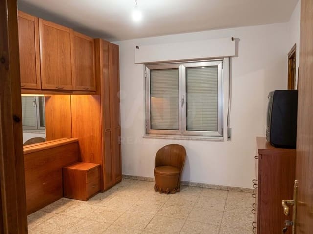 4 camera da letto Villa in vendita in León città con garage - 132.900 € (Rif: 9988513)
